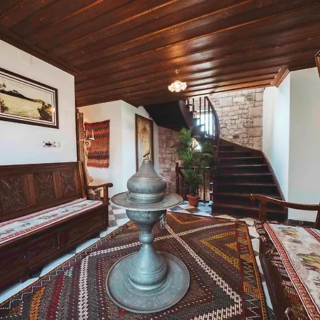 Cunda Tas Konak Otel-2