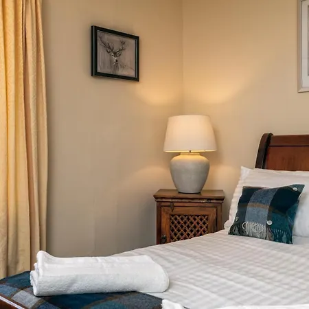 The Green Inn Rooms-3