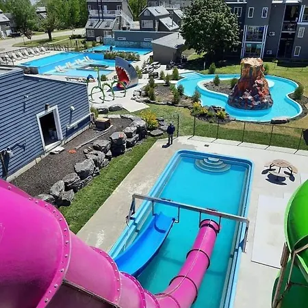 Condo Avec Parc Aquatique !-3