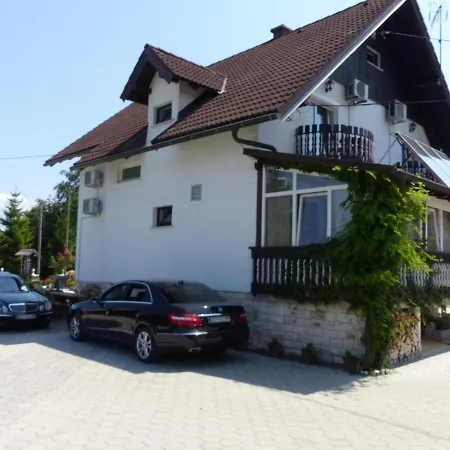 House Pox 2-3