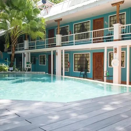 Hotel Verde Mar Direct Beach Access-3