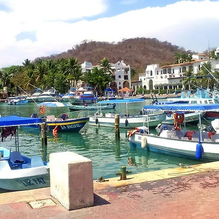 Canadian Resort Huatulco-2