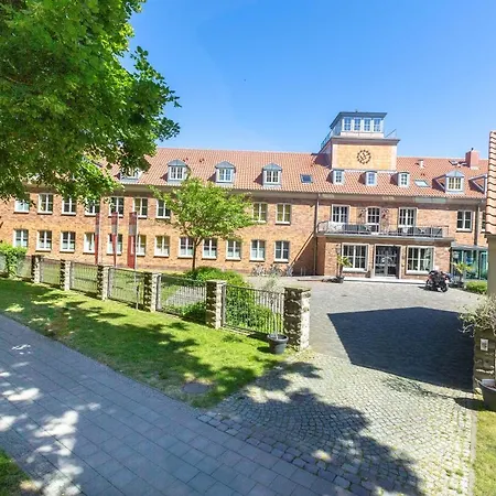 Hotel Hafenresidenz Stralsund-3
