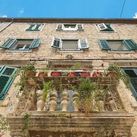 Geremia Luxury Rooms-3