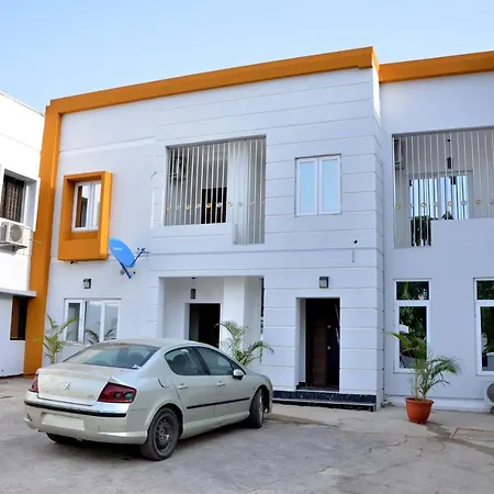 Orange Roof Lodge-2