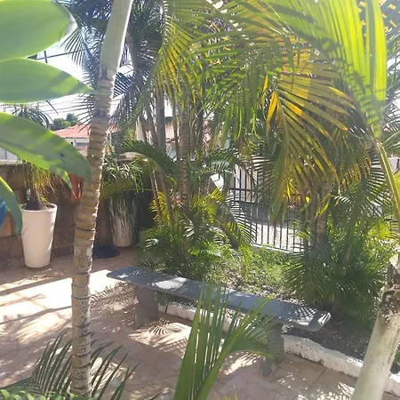 Blue House Hostel 2145-2