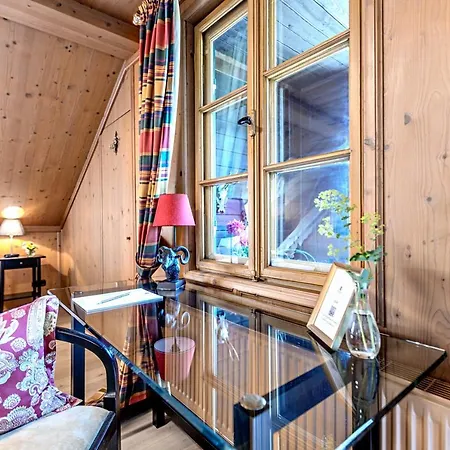 Villa Zollhaus Bed & Breakfast-3