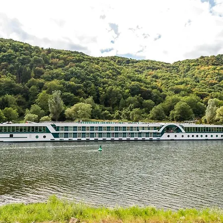Moselromantik-Hotel Zum Loewen-3