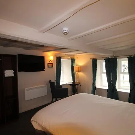 Rooms @ The Dolau Inn-2