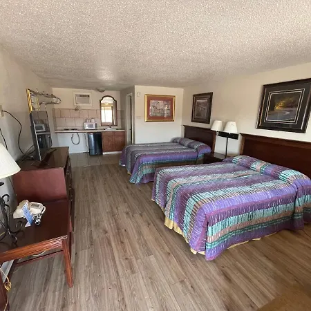 Round-Up Motel-2