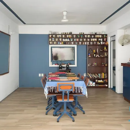Hostal Azul y Blanco-2