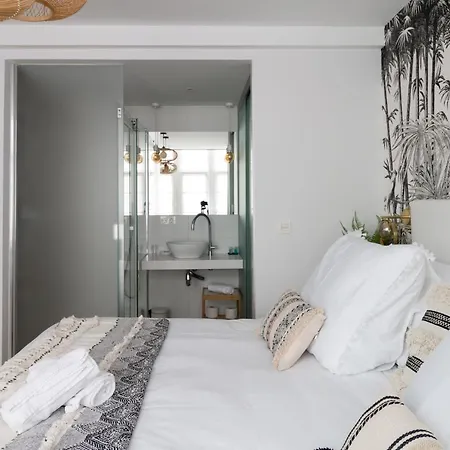 Bilbao Art Lodge Staynnapartments-3