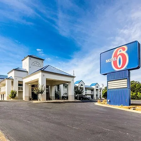 Motel 6 Troy-3