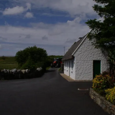 Dan O'Hara Farmhouse B&B-3
