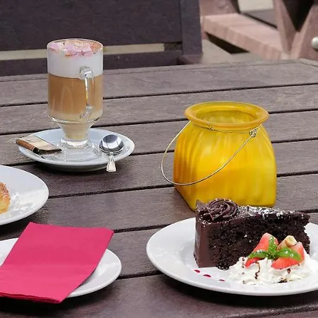Deebert House Hotel-2