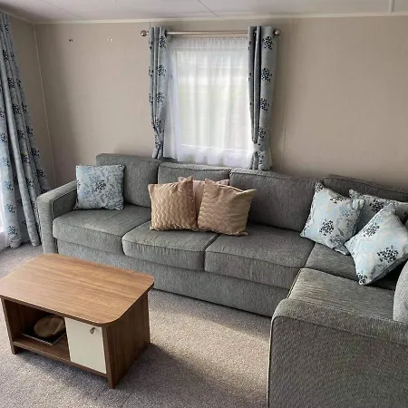 Kellys Holiday Homes 24 Willerby 2 Bedrooms Caravan-2