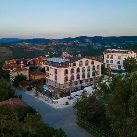 Lagun Palas-3