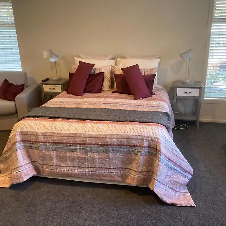 Cambridge Te Awa Rivertrail Bnb-2