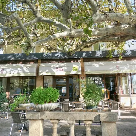 Logis hôtel restaurant de Provence-3
