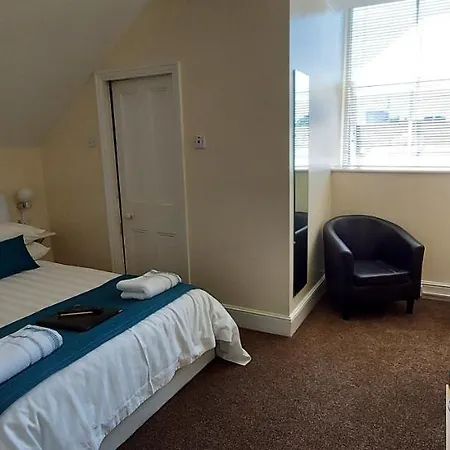 Ivanhoe Guest House-2