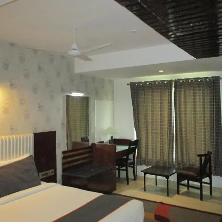 Broadway Inn-3