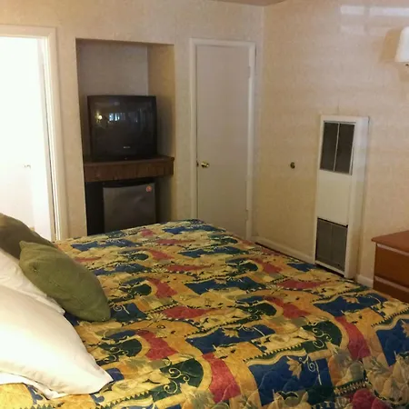 Town House Motel-3