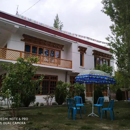 Otsal Guest House Nubra-3