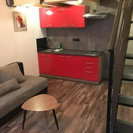Cityflair Berlin Apartments & Rooms-3