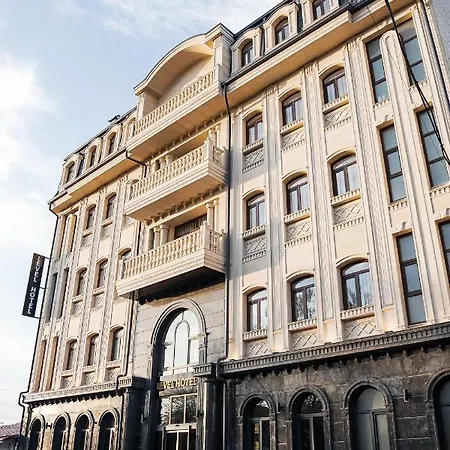 Level Hotel-2
