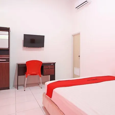 Reddoorz Near Terminal Tirtonadi-2