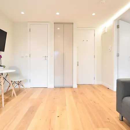 Stayprime Earls Court Serviced Apartments-3