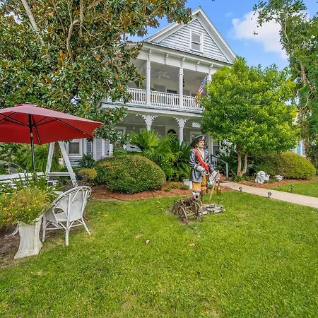 Goodbread House Bed & Breakfast Inn-3