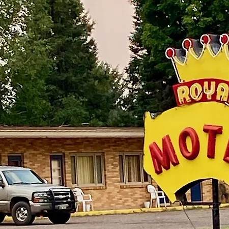 Royal Motel-2