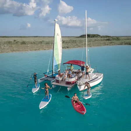 The Yak Lake House Hostal Bacalar - Front Lagoon-2