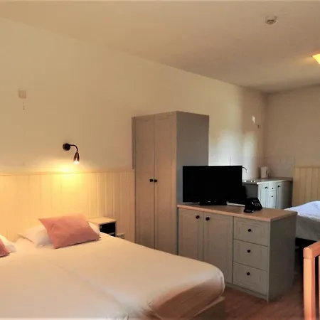 Jachthaven Hotel Borger-2