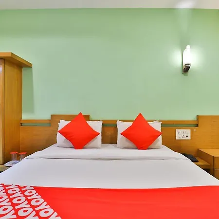 Oyo 22419 Hotel Summit-3