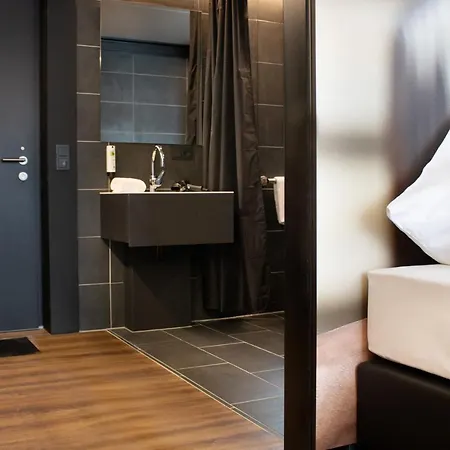 Tu Hotel By Wmm Hotels-3