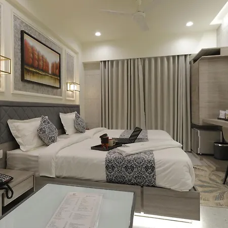 Hotel Elysian Residency-3