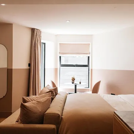 Port Hotel-2