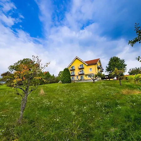 Golf&Therme Sonnenpension Frühstückshotel Burgauberg Stegersbach-2