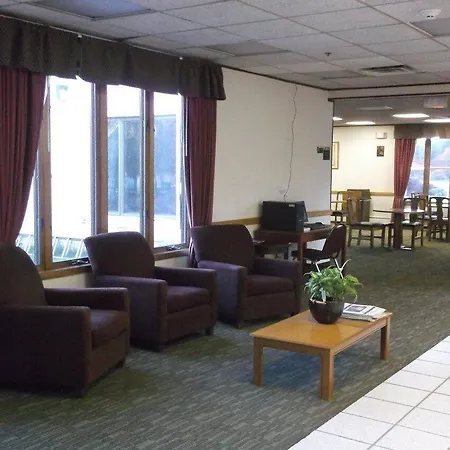 Knights Inn Liberty-2