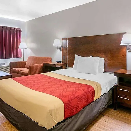 Econo Lodge Northeast-2