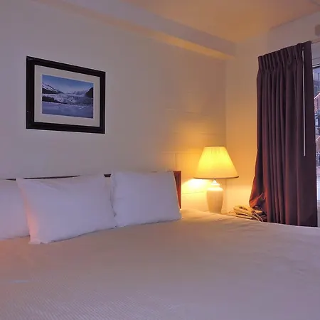 The Driftwood Lodge-3