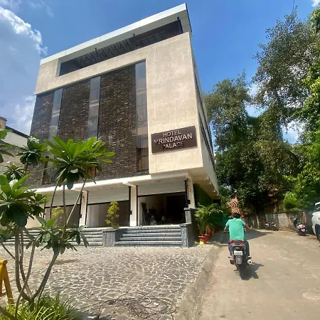 Hotel Vrindavan Palace-3