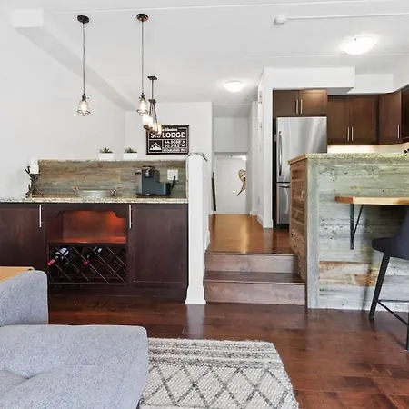 Modern Mountainside Ski In Ski Out 87111-2
