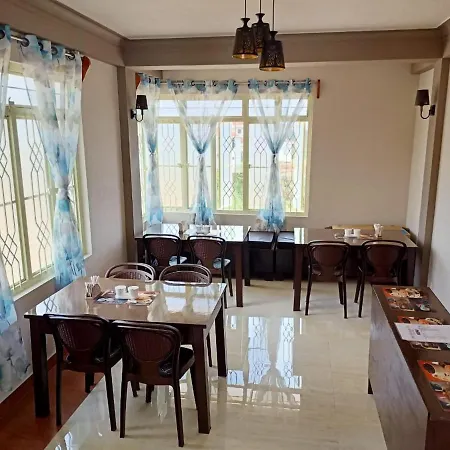The Escapade Inn-3