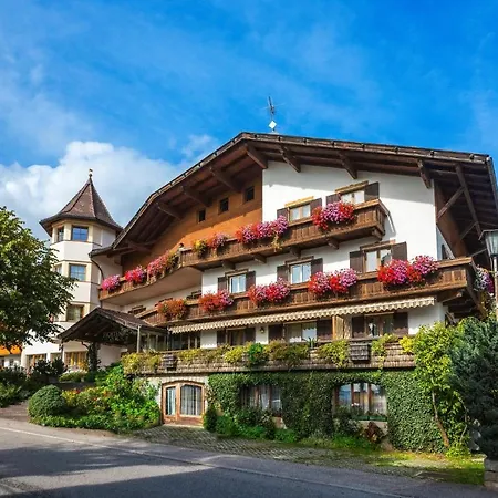 Sporthotel Fichtenhof-3