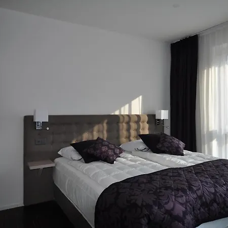 Swiss Star Home-2