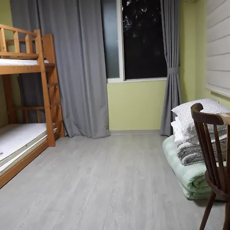Hans House-3