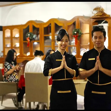 Raintree Boutique Villa & Gallery-3
